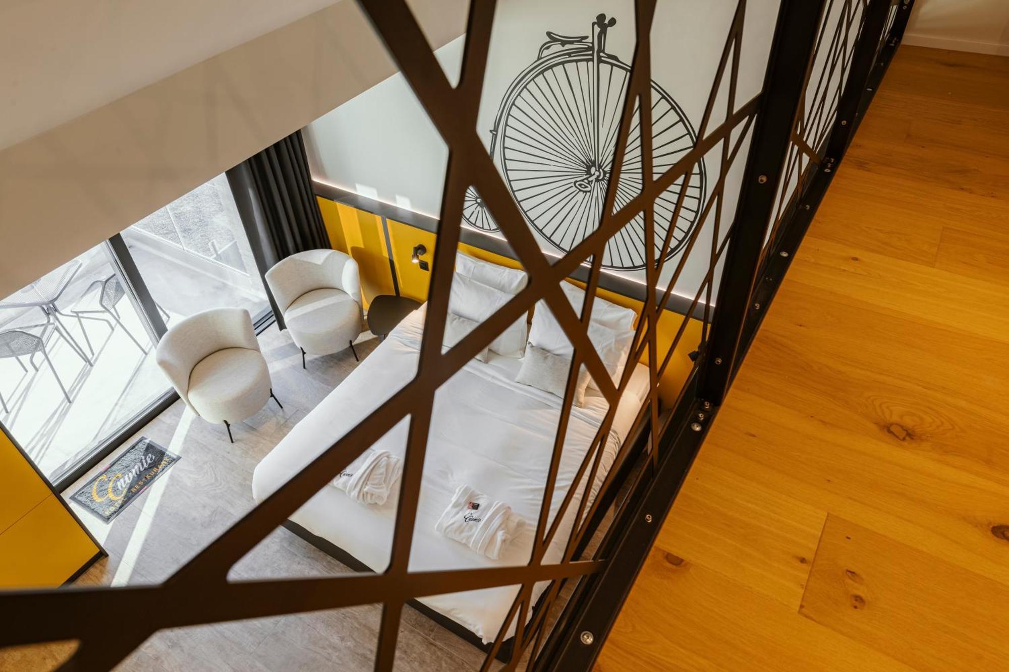 Cc Nomie Hotel Restaurant Динант Екстериор снимка